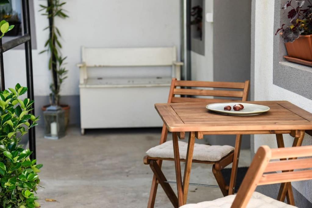 Kaptalantoti Parokia Apartman Es Coworking A Balaton Mellett מראה חיצוני תמונה