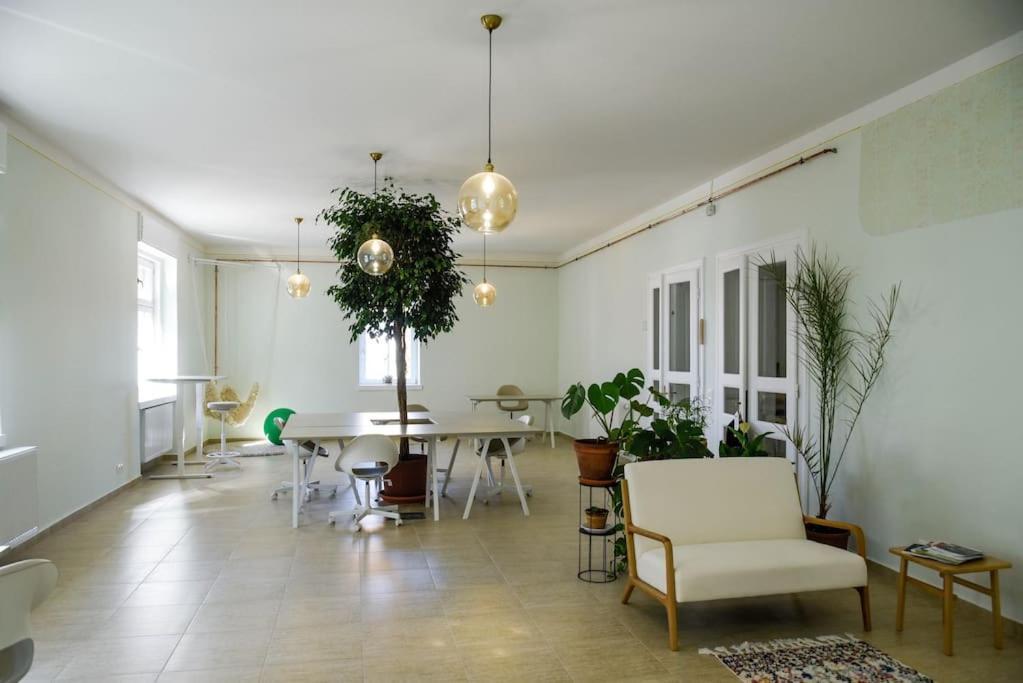 Kaptalantoti Parokia Apartman Es Coworking A Balaton Mellett מראה חיצוני תמונה