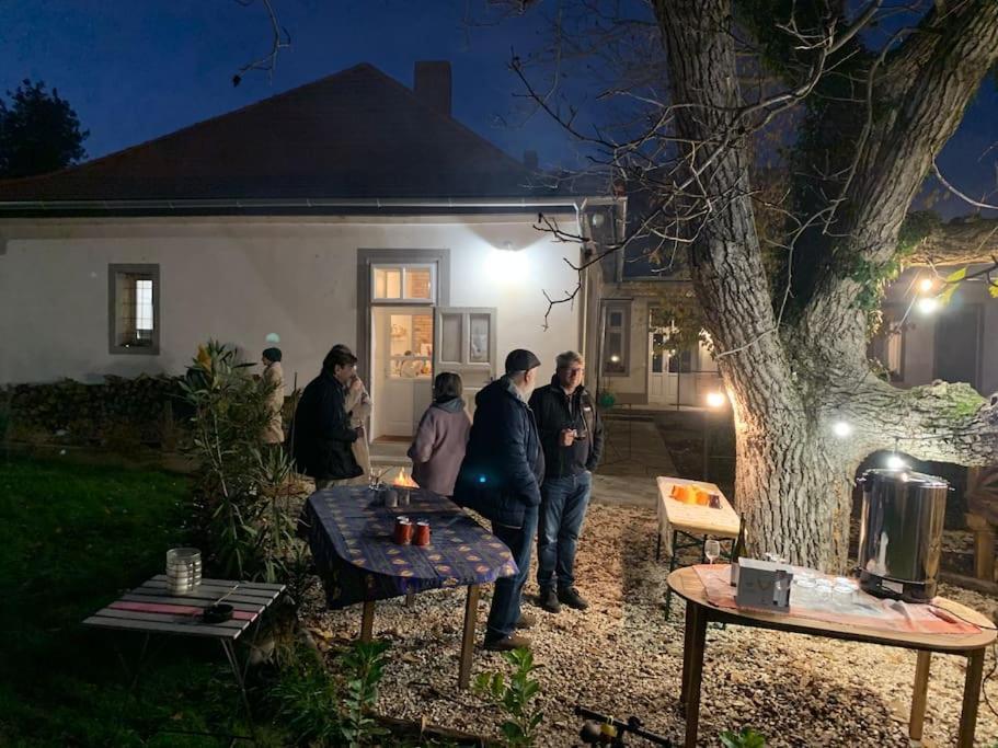 Kaptalantoti Parokia Apartman Es Coworking A Balaton Mellett מראה חיצוני תמונה